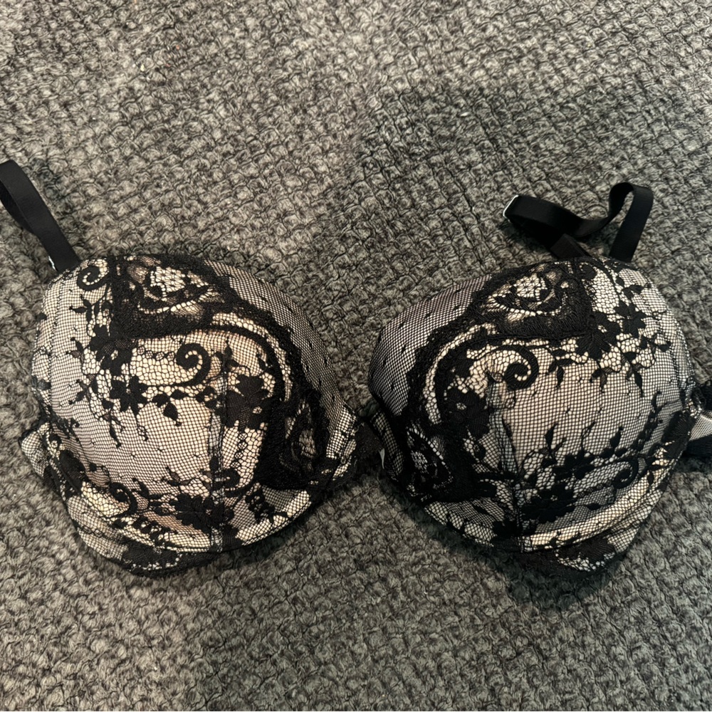 Victoria Secret Push up Bra